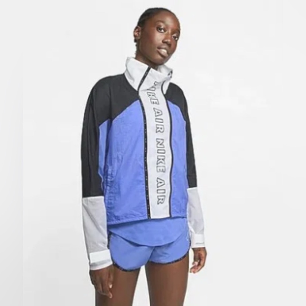 Nike Air NWT Medium Lightweight Water-Repellent Logo Running Jacket - Picture 1 of 9
